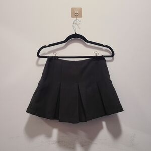 Classic Thick Black Pleated Skirt